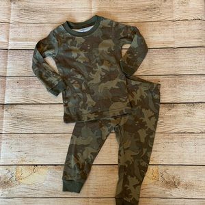 NWOT Carter’s Pajamas Set